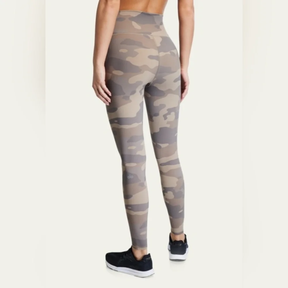Alo Yoga Putty Camo High Rise Vapor Leggings - Size Large Full Length NWOT - Picture 2 of 9